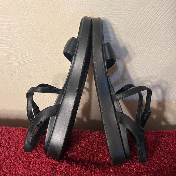 The ECCO Flowt LX Flat Strappy Sandal Black Hook & Loop Closure Size 41/US 10 - Picture 7 of 17